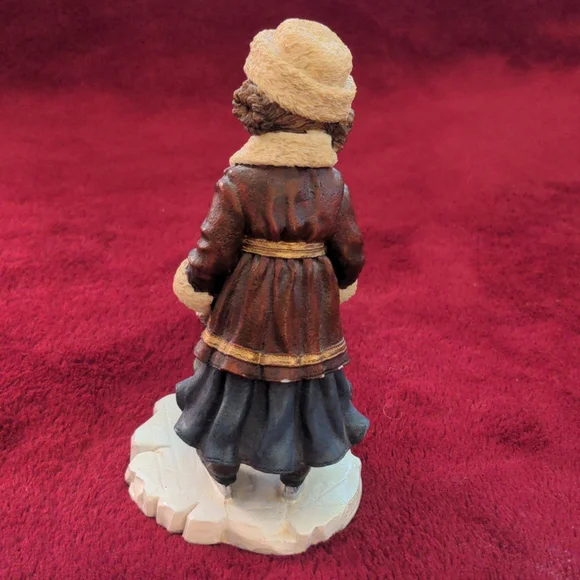 Yesterday's Child Figurine " Kristina with Nicole...Skaters Waltz" - Picture 5 of 8